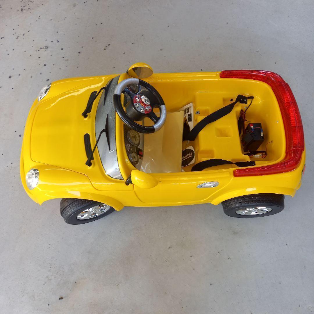 【ジャンク品】「ほぼ新品ですが」子供用　乗用電動カー　電気自動車　ラジコン
