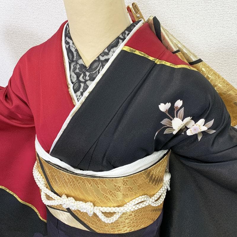 512z39☆人気！大北捷一 振袖 金通し モダン 赤黒☆美品 成人式 結婚式