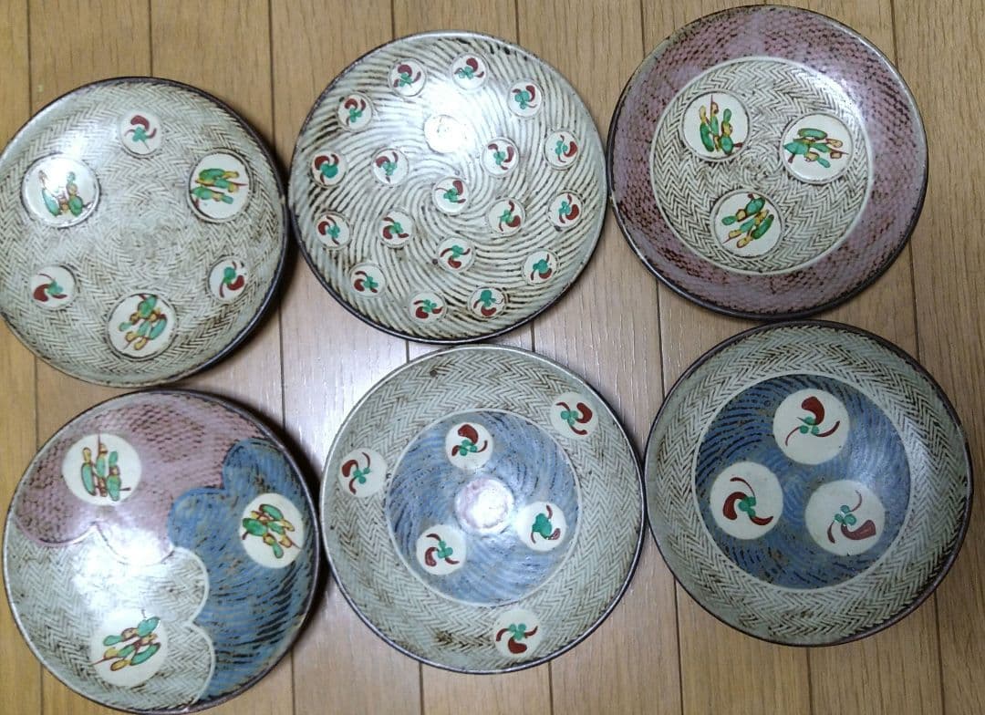 テフテフ島岡達三　組皿