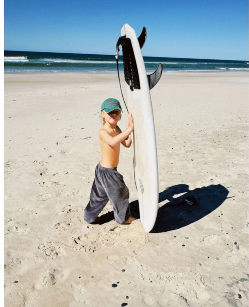 新品　未使用　ziggy zaza 帽子　ARTIST キャップ　キッズ