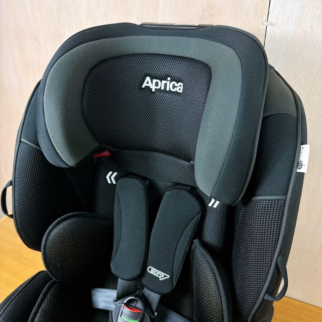 【丸洗い済み】 アップリカ フォームフィット ジュニアシート 2138920