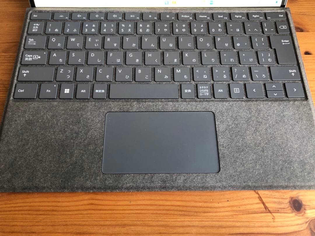 Surface Pro8本体＋キーボードセットほぼ新品