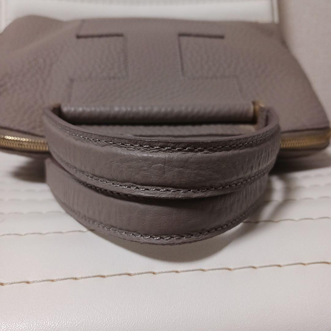 2974【極美品・保存袋付】IACUCCIギブリレザートート　グレージュ　M