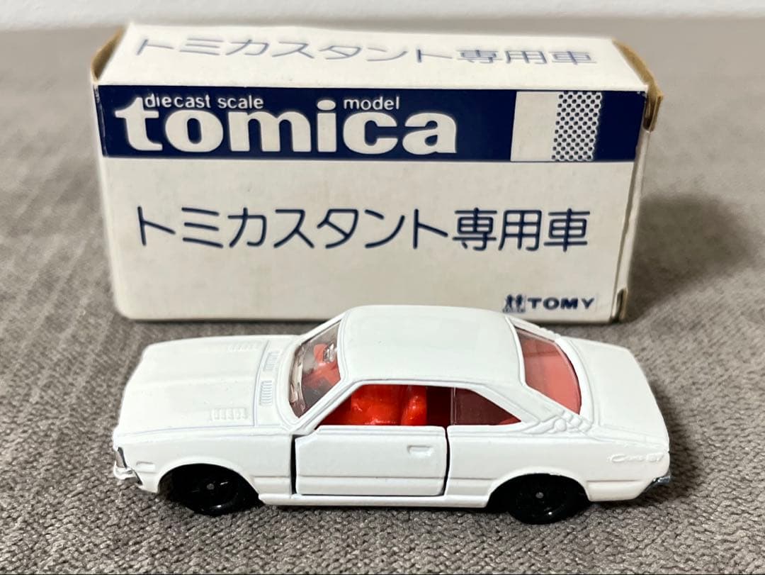 トミカ 日本製 黒箱 89 トヨタ コロナ 2000GT スタント専用車