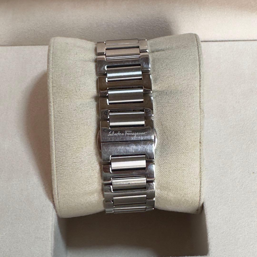 Salvatore Ferragamo F10サルヴァトーレ フェラガモ 腕時計