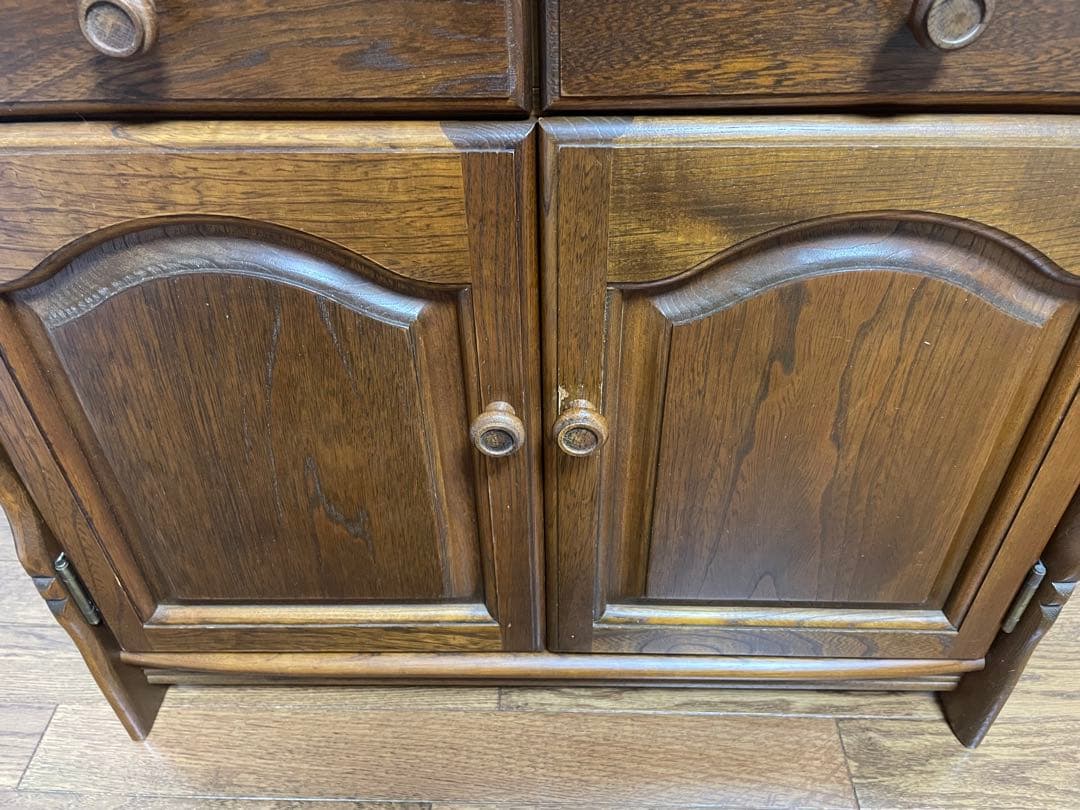 Karimoku カリモク 木製 キャビネット