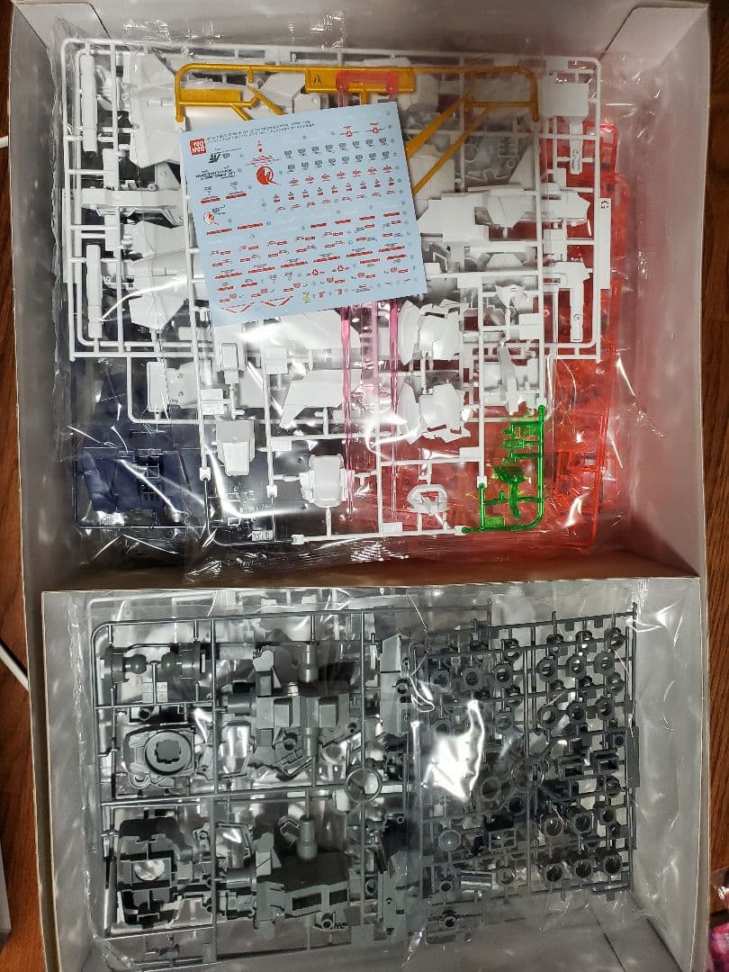 ガンプラ メガサイズモデル 1/48 ユニコーンガンダム デストロイモード