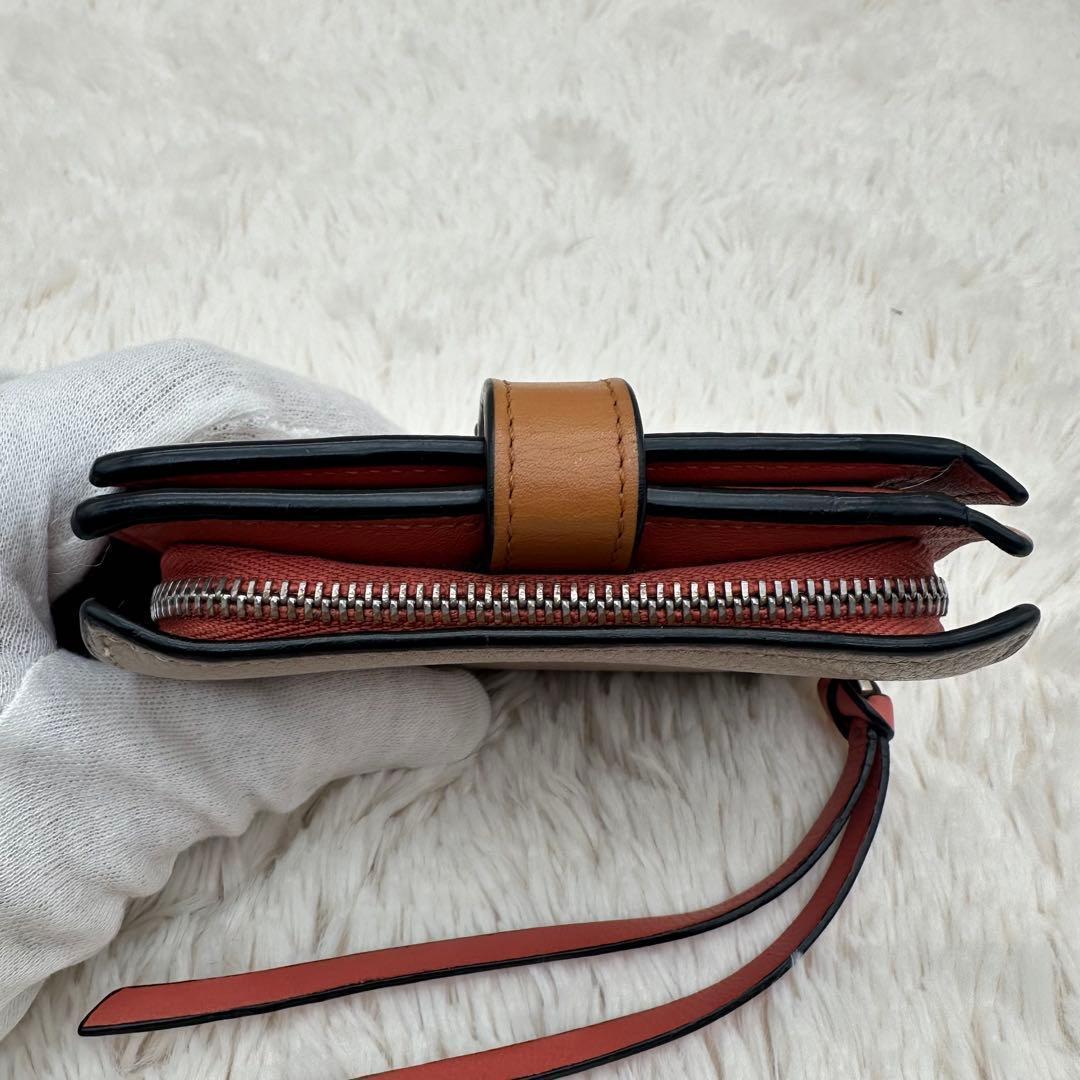 ✨美品✨ロエベ　２つ折り財布　アナグラム　バーティカルウォレット　レザー