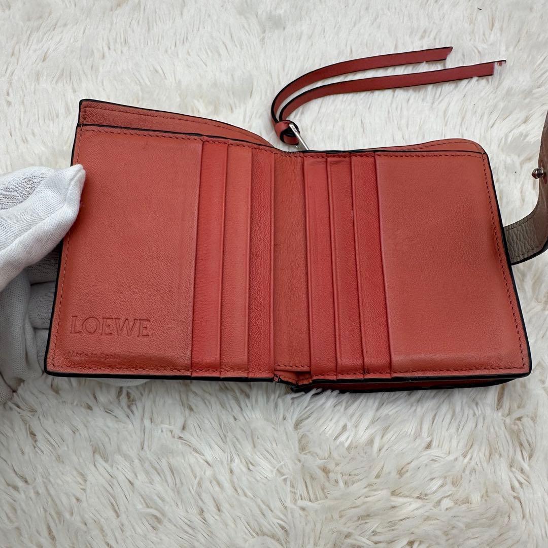 ✨美品✨ロエベ　２つ折り財布　アナグラム　バーティカルウォレット　レザー