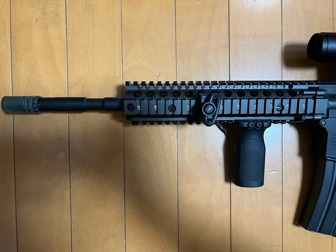 東京マルイ　次世代電動ガンM4A1カービン