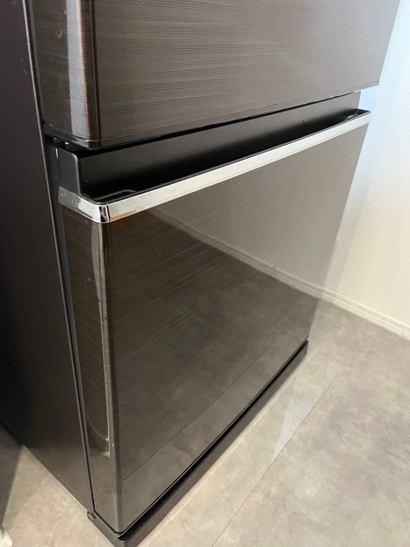 【美品】【値引可】冷蔵庫　一人暮らし　三菱冷蔵庫 330L 2018年　右開き