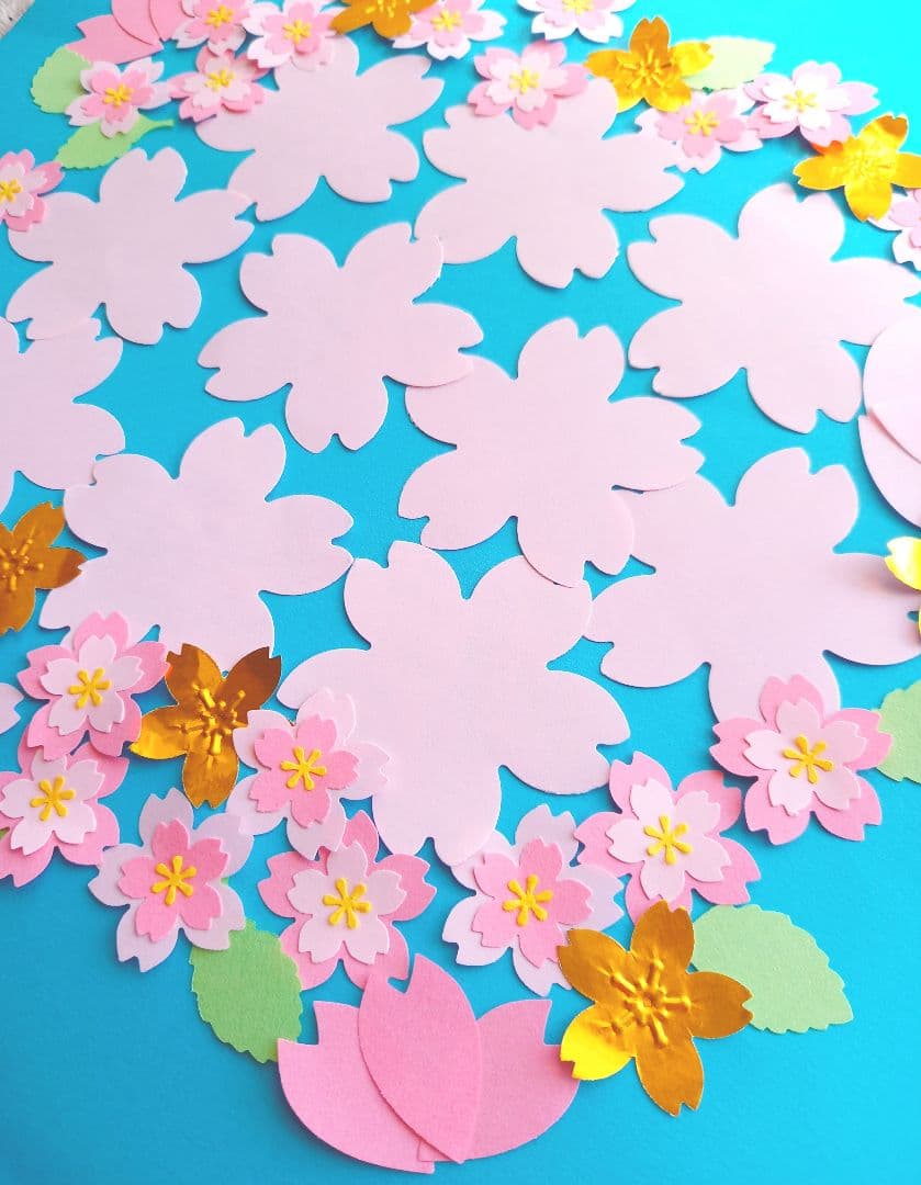 お花いっぱい　クラフトパンチ　さくら　入学入園保育　アルバム制作　色紙寄せ書き