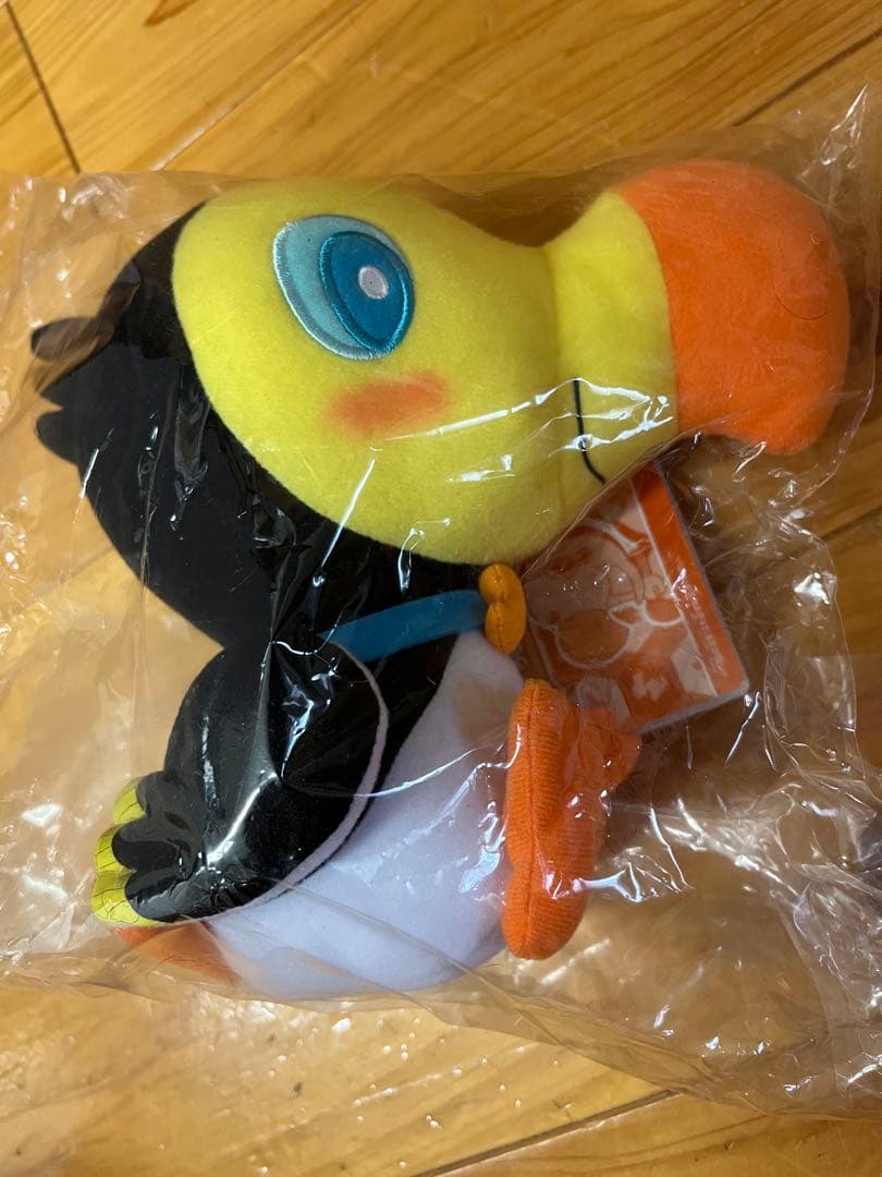 【希少】 映画 ドラえもん のび太と奇跡の島 当選品 金色 クラージョ 通知書有