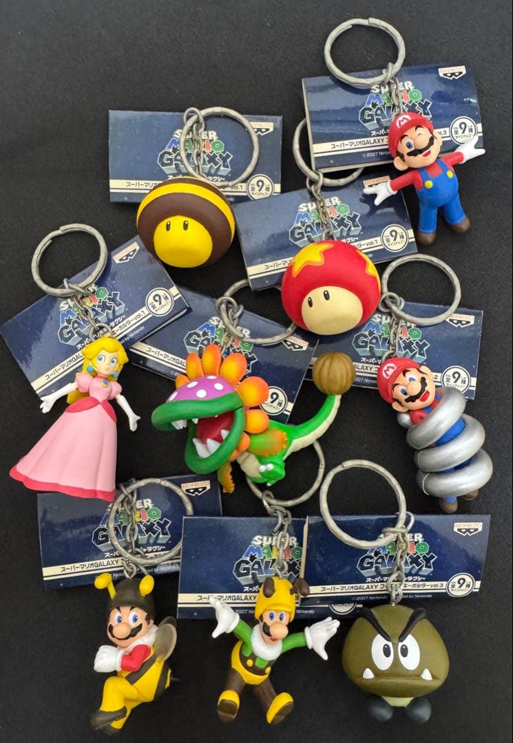 ろ*ぴ様 スーパー　マリオ　ギャラクシー　フィギュア　キーホルダー 激レア品　バ