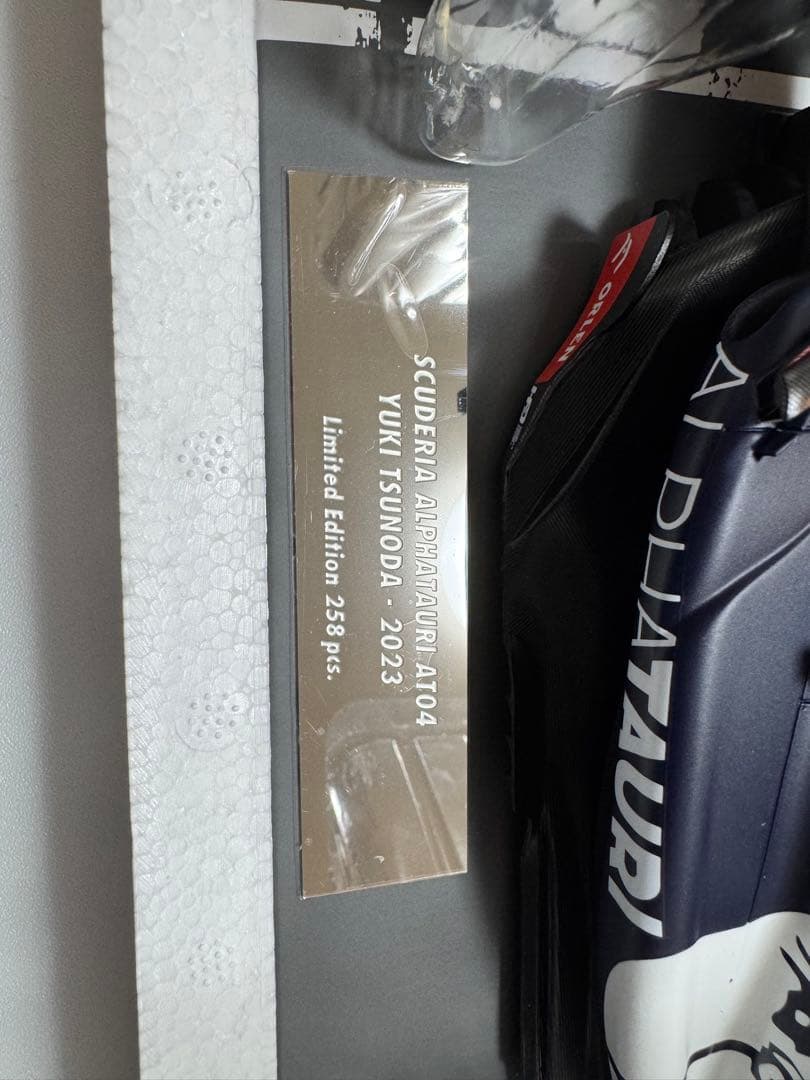 ミニチャンプス AT04 1/18 角田裕毅選手モデル