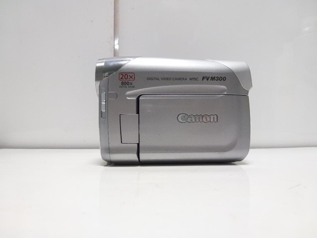 希少　大人気　動作品　キャノンビデオカメラ　FV M300 　Mini DV