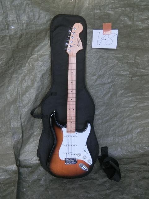 178：Squier Stratocaster ジャンク