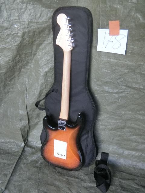 178：Squier Stratocaster ジャンク