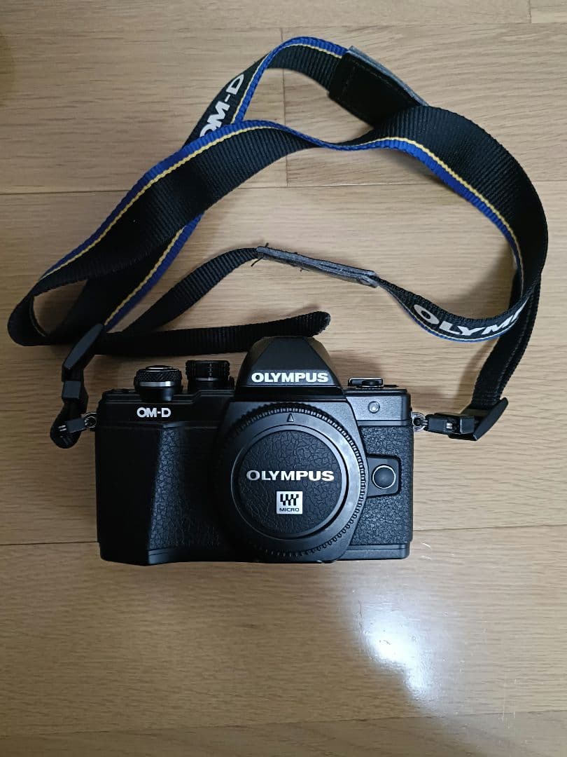 OLYMPUS OM-D E-M10MarkIIミラーレス一眼カメラ