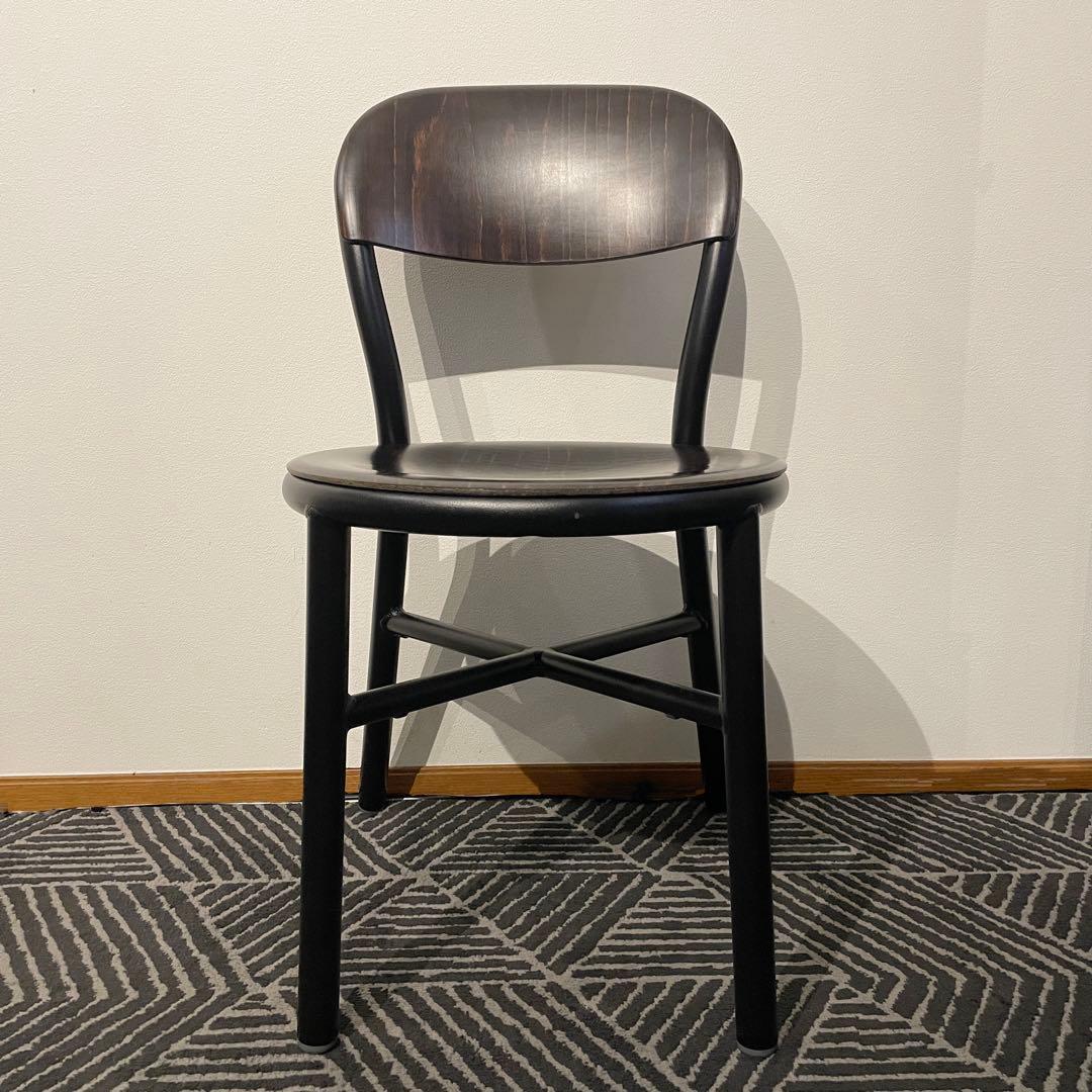 2脚＊MAGIS ジャスパーモリソン　plywood プライウッド　パイプチェア