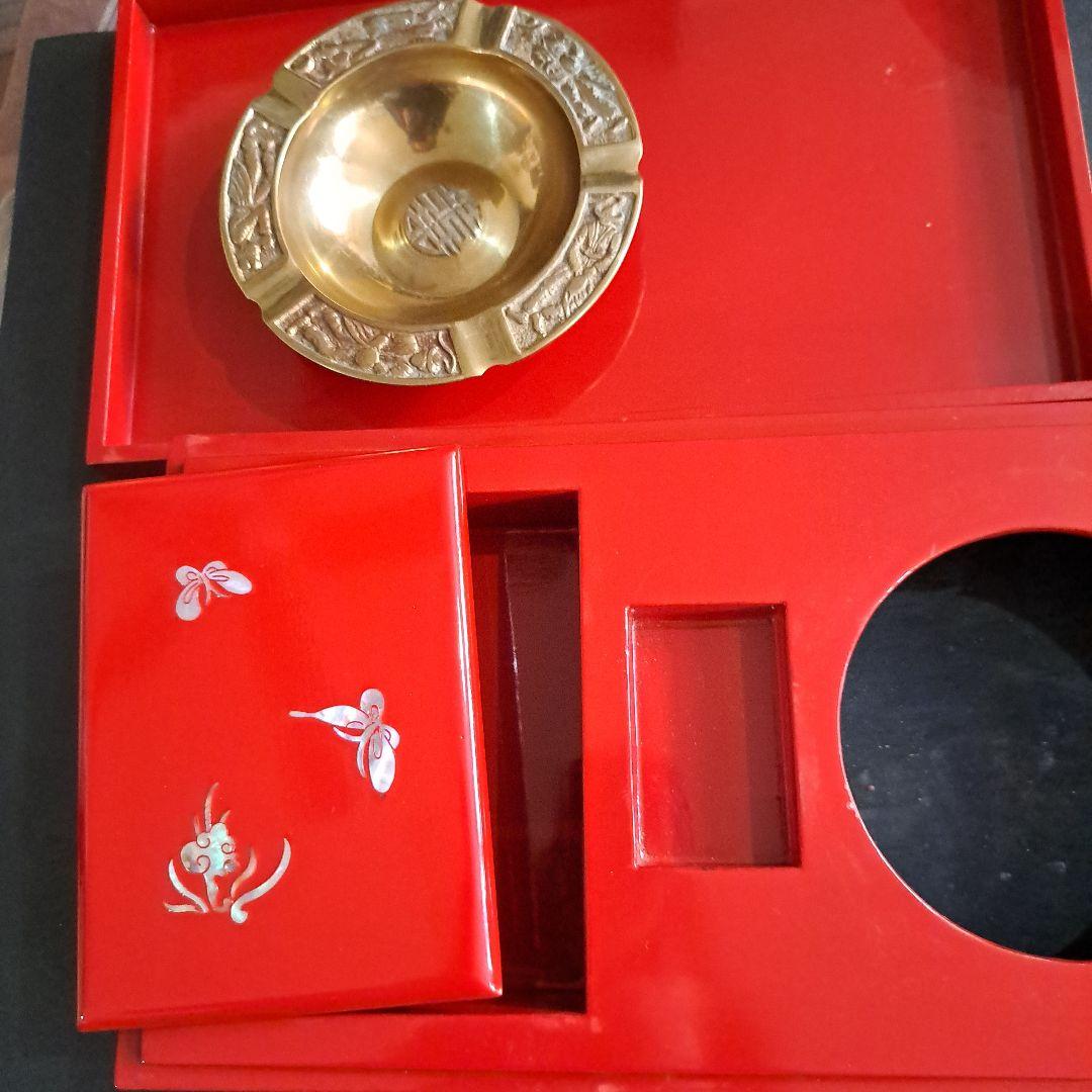 お値下げ中　明治　螺鈿　赤蒔絵　　箱型　　喫煙セット　獅子舞図