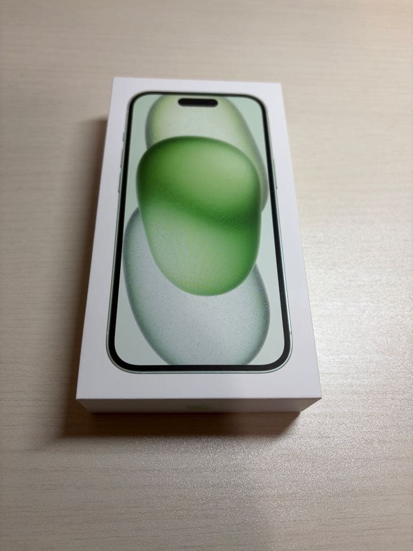 【美品箱付き】Apple iPhone 15 グリーン　128GB　SIMフリー