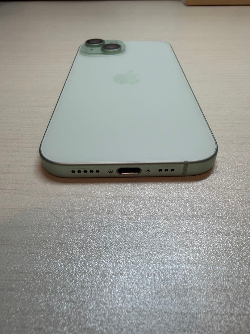 【美品箱付き】Apple iPhone 15 グリーン　128GB　SIMフリー