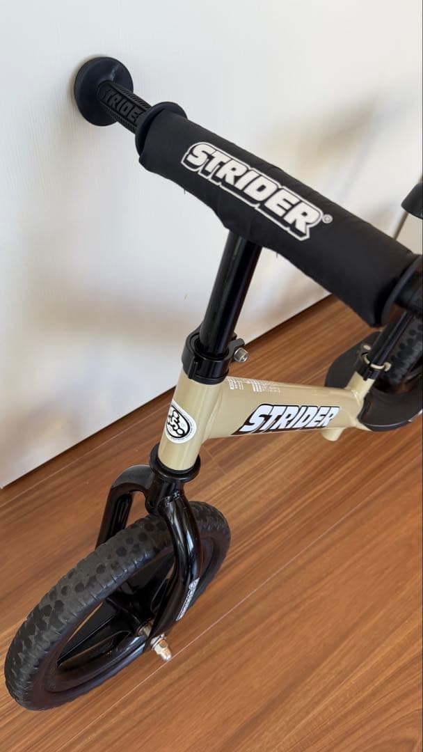 りっ 美品 ストライダー サファリ 限定色