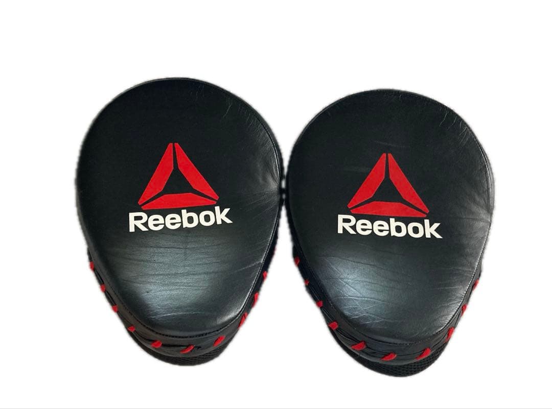 Reebok パンチングミット 黒/赤