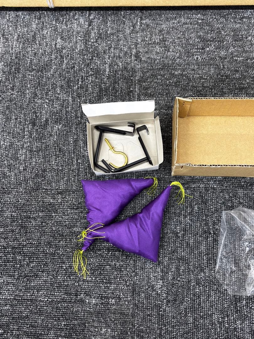 叙勲額 勲章 賞状 豪華額縁 大 菊の御紋　額立て、金具付き