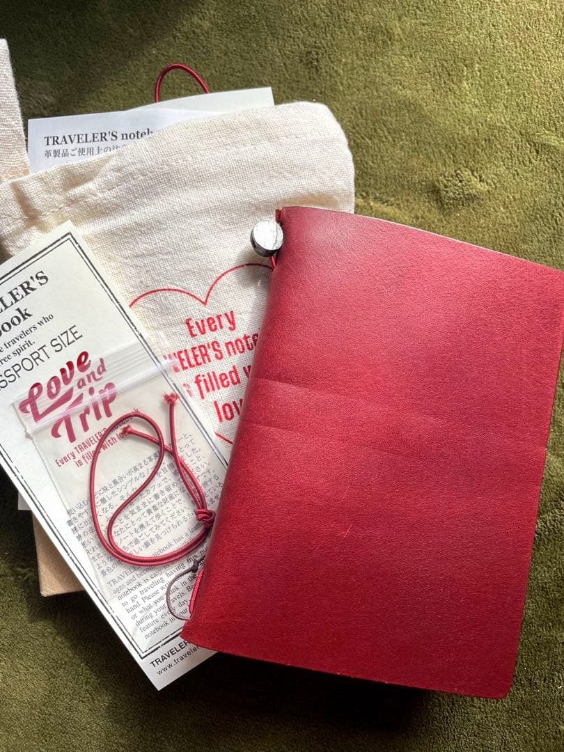 トラベラーズノート　ラブアンドトリップ　パスポートサイズ