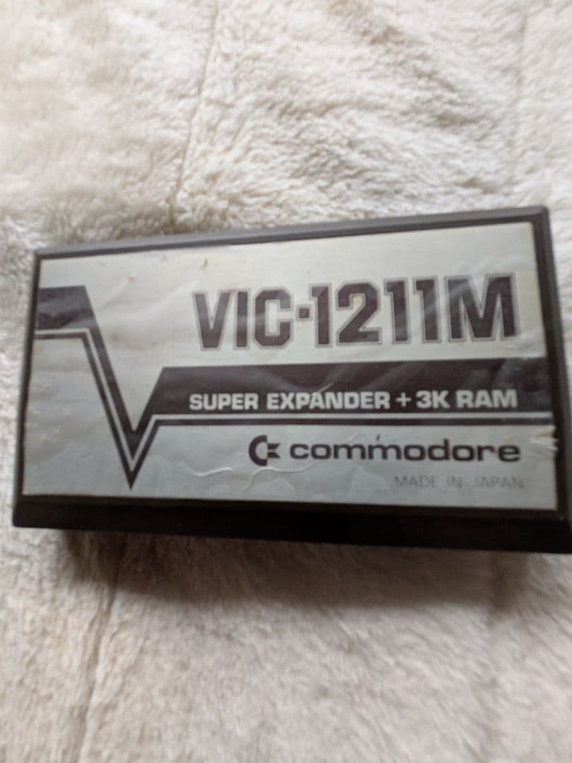コモドールVIC−1001パソコン