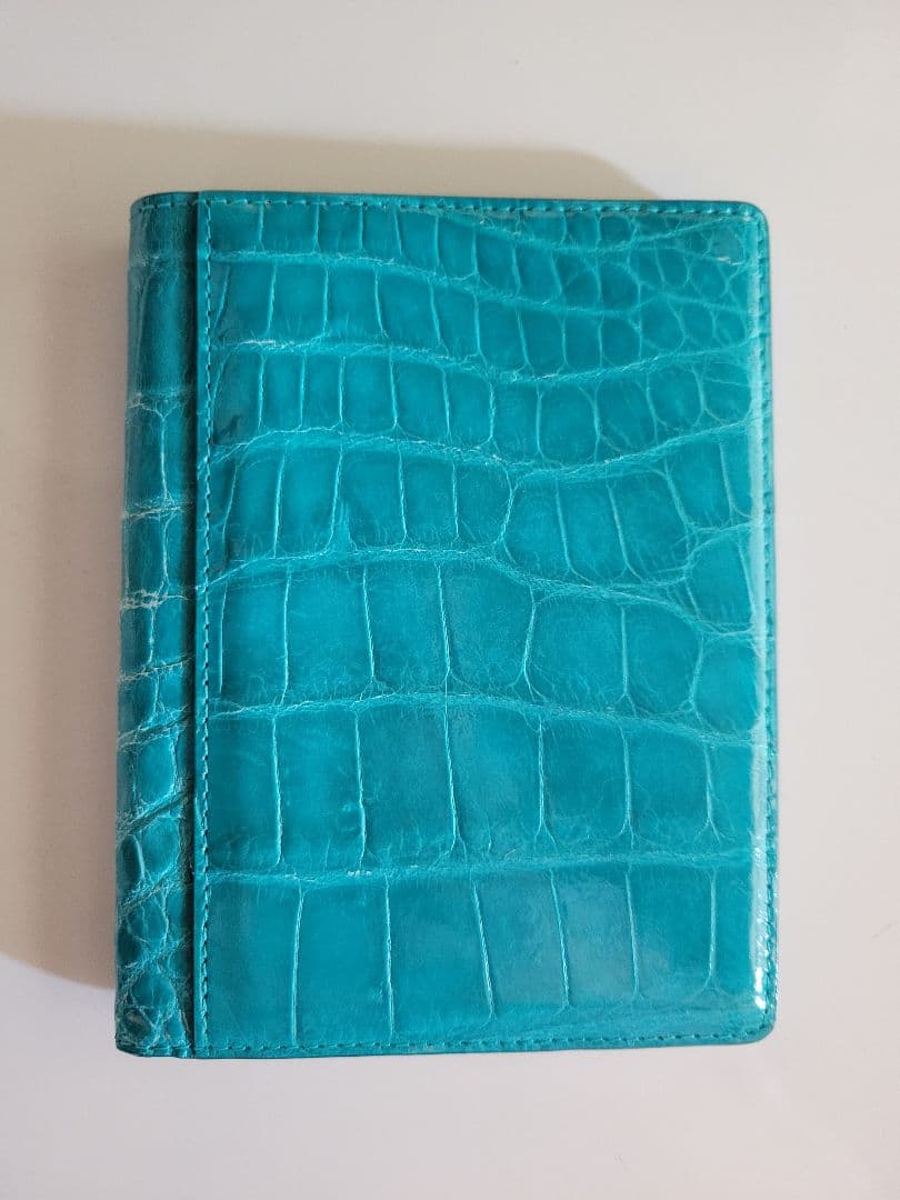 中古品 クロコダイル パスポートケース