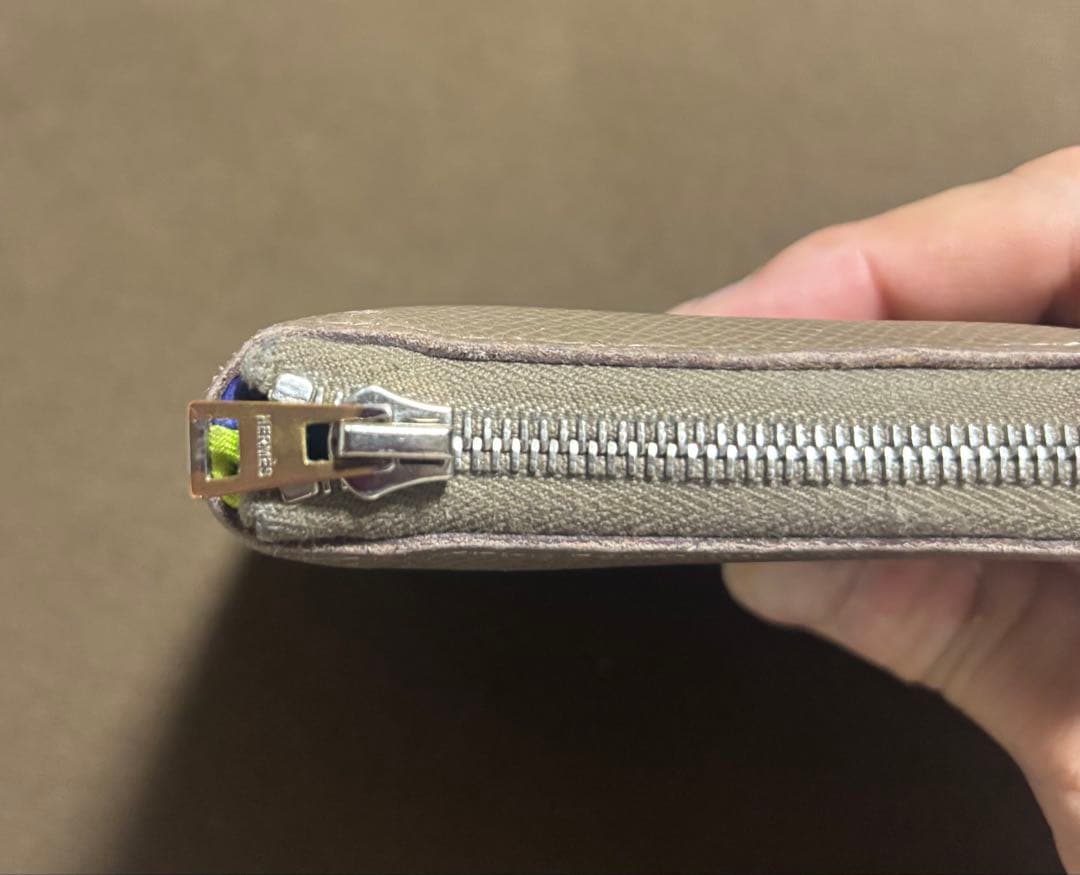 HERMES エルメス　シルクインコンパクト　エトゥープ