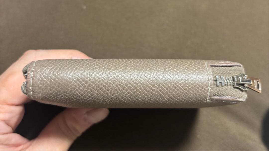 HERMES エルメス　シルクインコンパクト　エトゥープ