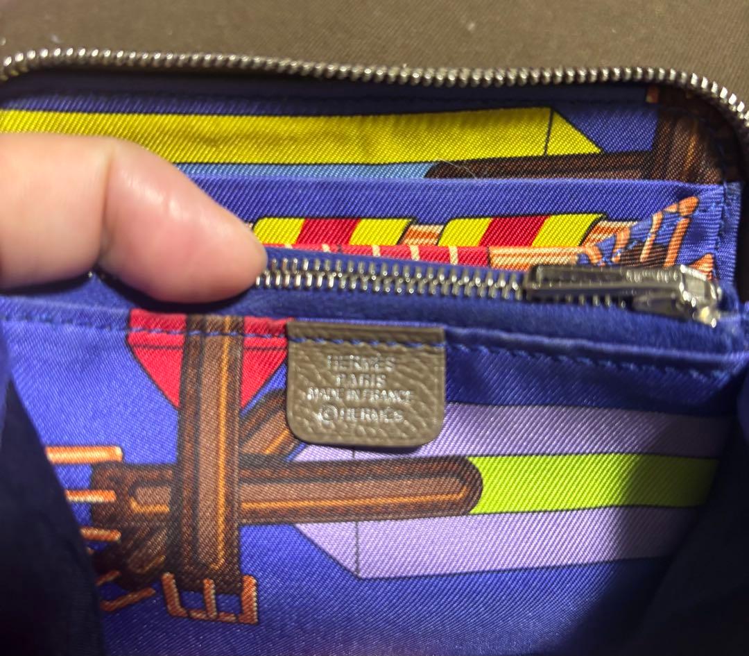 HERMES エルメス　シルクインコンパクト　エトゥープ