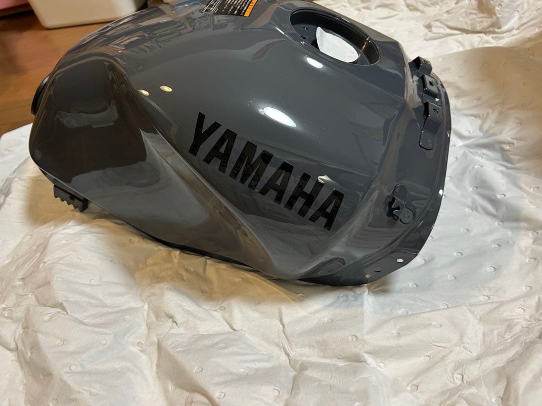 YAMAHA XSR900GP 純正タンク・タンクフロントカウル