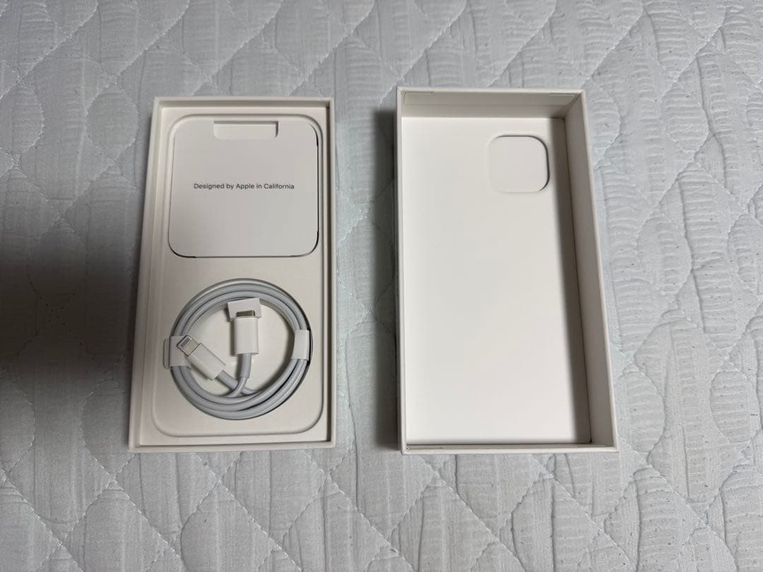 iPhone 13 無印ブルー 256GB