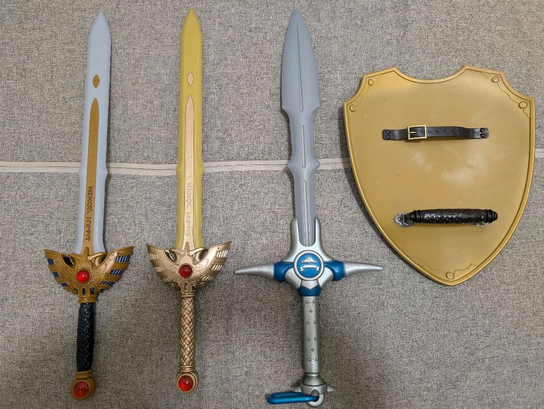 ドラゴンクエスト ロトの剣 ロトの盾 はぐれメタルの剣 セット