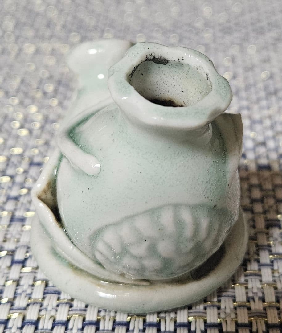 中国古美術　中国古陶磁器　明朝　明代　青白磁　影青　瓢に葉形　水滴　書道具文房具