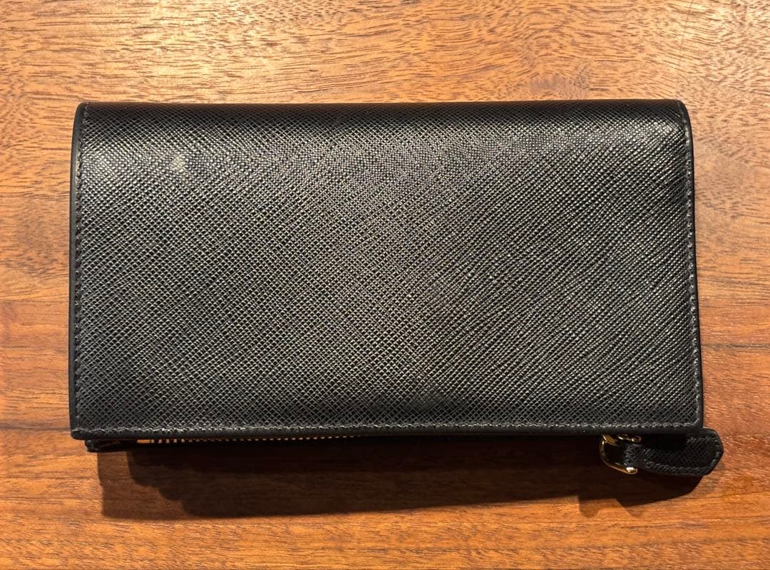 【1/4のみ値下げ】PRADA 財布 サフィアーノ ブラック/ピンク