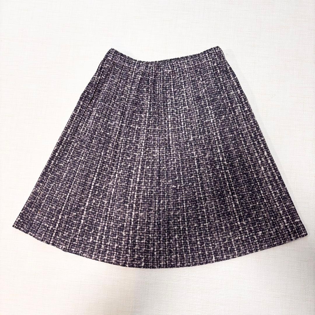 美品　プリーツプリーズ　ひざ丈スカート　総柄　ブラウン　サイズ3