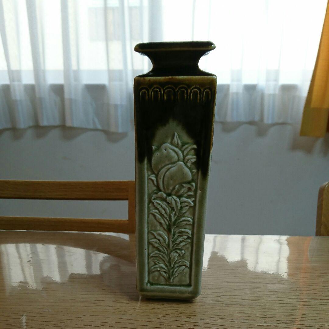 土肥刀泉　仙果文花瓶