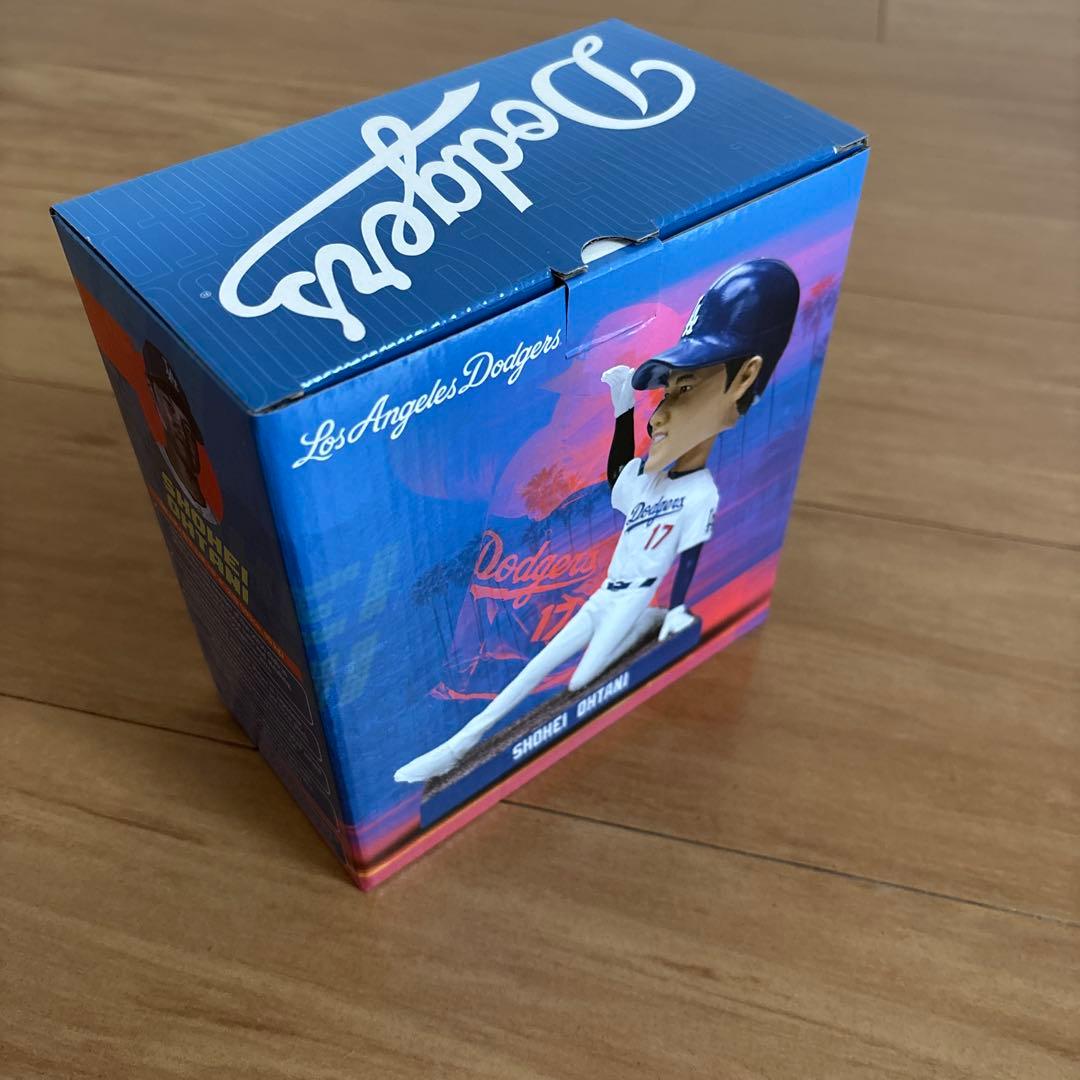 大谷翔平 ボブルヘッドとシール、スタジアムカード&ファンクラブBOX
