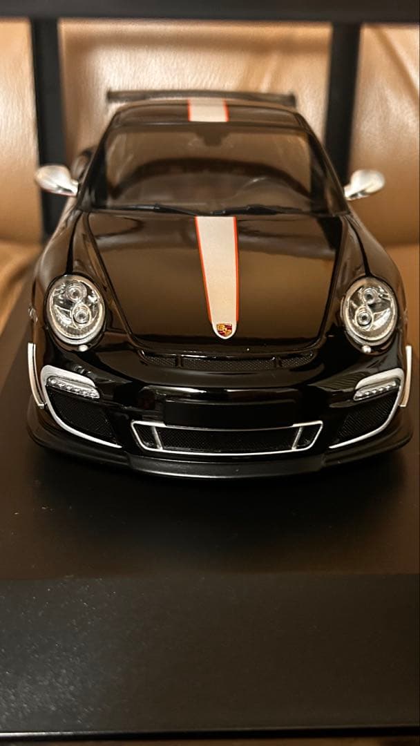 ポルシェ911 GT3 RS4.0 1/18 ミニチャンプス