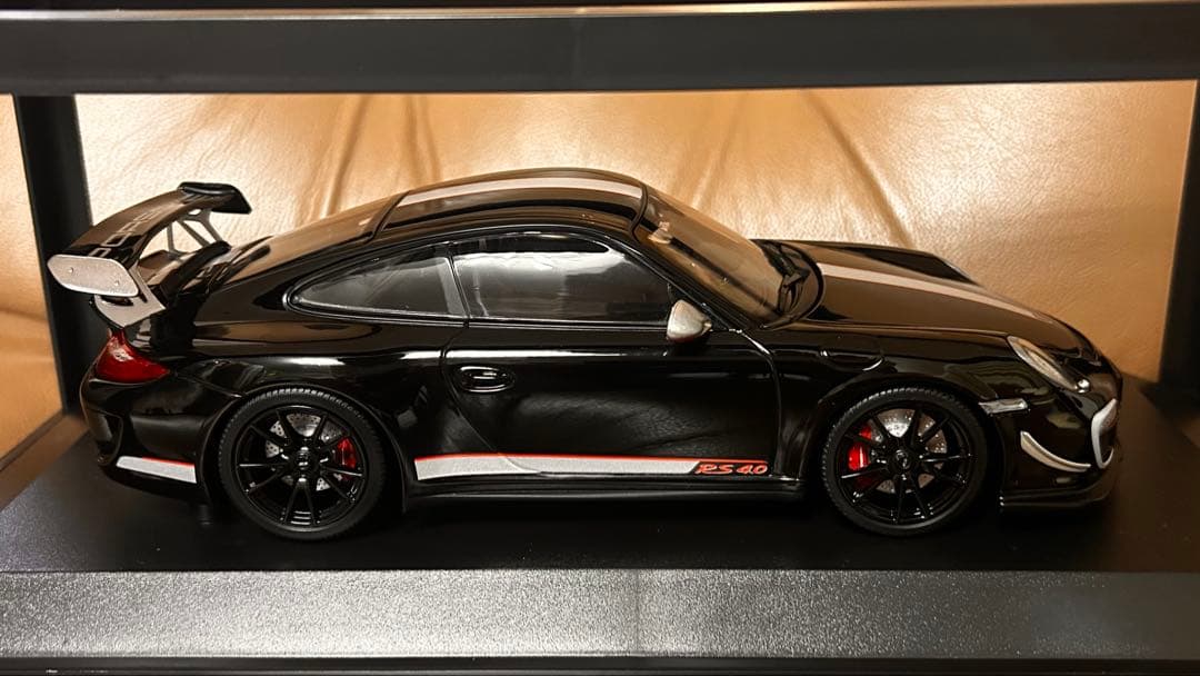 ポルシェ911 GT3 RS4.0 1/18 ミニチャンプス
