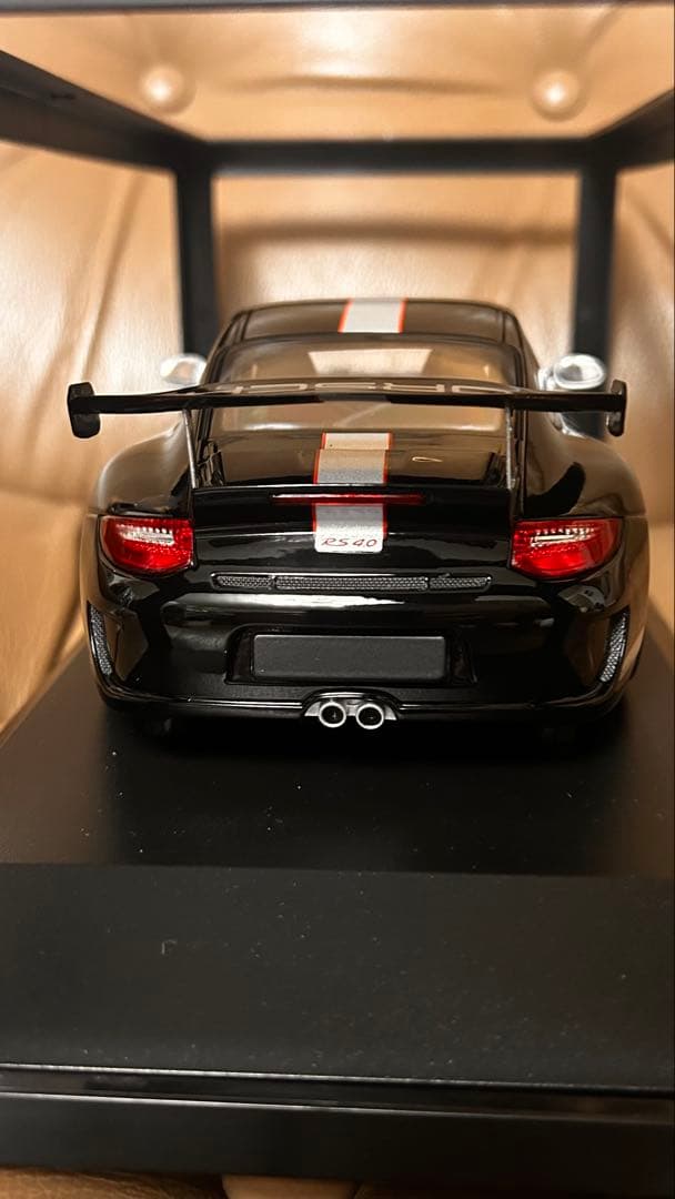 ポルシェ911 GT3 RS4.0 1/18 ミニチャンプス