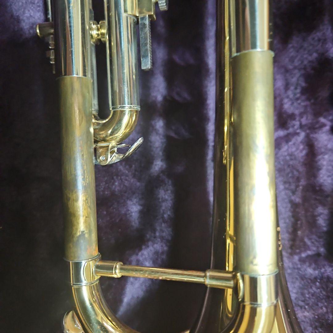 トランペット 本体 金色 ハードケース付き