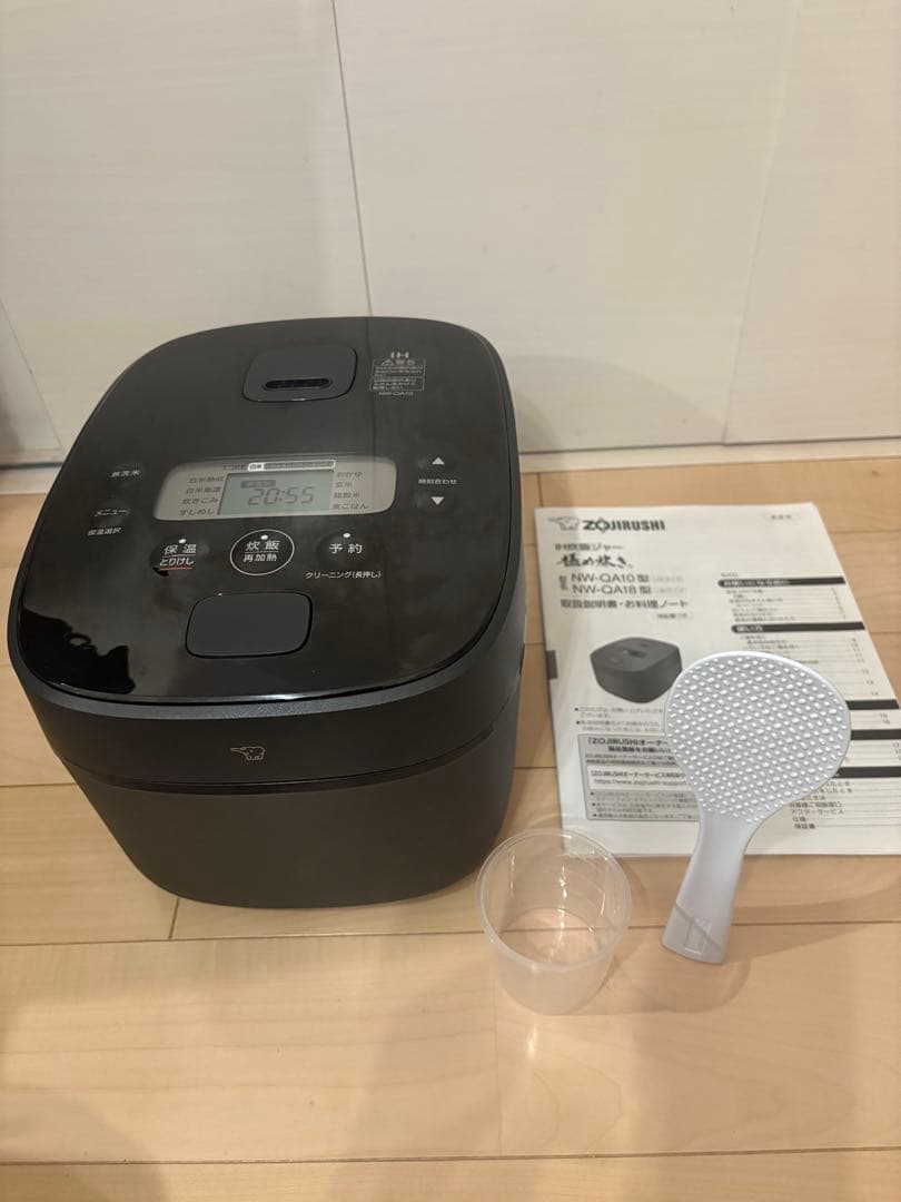 zojirushi 炊飯器 黒 NW-QA10-BA 象印　美品　格安