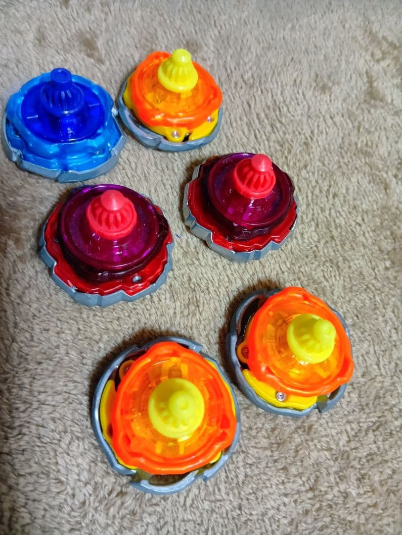 ベイブレードx　ワイバーンゲイル　レオンクロー　ヴァイパーテイル　ベイブレード